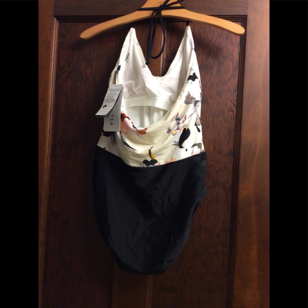 Athleta Polynesia halter one piece - Picture 4 of 8